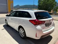 Usado Toyota Auris Active 112 CV (82 kW) 2016 Blanco Familiar
