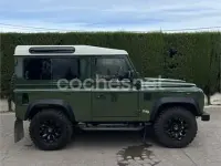 Usado Land Rover Defender 122 CV (89 kW) 2000 Verde SUV