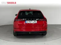 Usado Skoda Scala Ambition 110 CV (80 kW) 2021 Rojo Utilitario