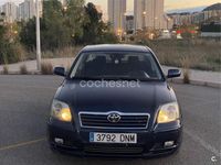 Usado Toyota Avensis Sol 129 CV (94 kW) 2006 Azul Berlina