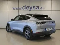 Usado Ford Mustang Mach-E 216 kW (294 CV) 2022 Gris SUV
