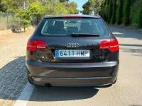 Usado Audi A3 Sportback Attraction 150 CV (110 kW) 2012 Gris / plata Utilitario