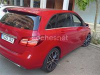Usado Mercedes B180 109 CV (80 kW) 2016 Rojo Monovolumen