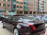 Usado Jaguar XJ Portfolio 275 CV (202 kW) 2011 Granate Berlina