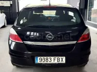 Usado Opel Astra Cosmo 100 CV (73 kW) 2006 Negro Berlina