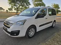 Usado Citroën Berlingo Feel 100 CV (73 kW) 2016 Blanco Monovolumen