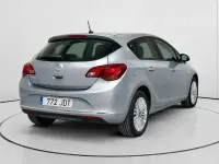 Usado Opel Astra Selective 115 CV (84 kW) 2015 Gris Berlina
