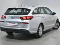 Usado Hyundai i30 110 CV (80 kW) 2018 Gris Familiar