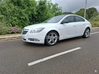Usado Opel Insignia Sport 160 CV (117 kW) 2012 Blanco Berlina