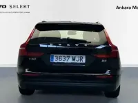 Usado Volvo V60 197 CV (144 kW) 2023 Negro Familiar