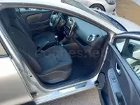 Usado Renault Clio IV LIMITED 90 CV (66 kW) 2017 Gris / plata Berlina