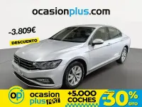 Usado VW Passat Business 122 CV (89 kW) 2022 Gris Familiar