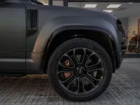 Usado Land Rover Defender 635 CV (467 kW) 2026 Marrón SUV