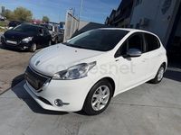 Usado Peugeot 208 Active 82 CV (60 kW) 2015 Blanco Utilitario