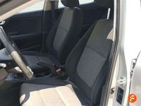 Usado Kia Stonic 100 CV (73 kW) 2021 Blanco SUV