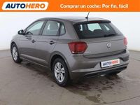 Usado VW Polo Advance 95 CV (69 kW) 2020 Gris Utilitario
