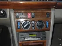 Usado Mercedes 260 166 CV (122 kW) 1987 Gris / plata Berlina