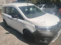 Usado Renault Kangoo 95 CV (69 kW) 2022 Blanco Monovolumen