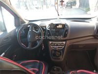 Usado Ford Tourneo Connect Trend 95 CV (69 kW) 2015 Rojo Monovolumen