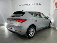 Usado Seat Leon Style 115 CV (84 kW) 2022 Gris / plata Berlina