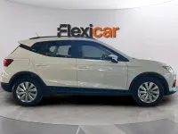 Usado Seat Arona Ecomotive 95 CV (69 kW) 2020 Blanco SUV