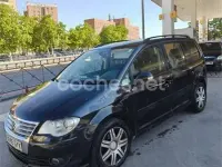 Usado VW Touran 140 CV (102 kW) 2007 Negro Monovolumen
