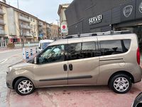 Usado Fiat Doblò Lounge 120 CV (88 kW) 2017 Marrón Monovolumen