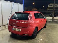 Usado Fiat Grande Punto Dynamic 75 CV (55 kW) 2008 Rojo Utilitario
