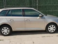 Usado Skoda Fabia Active 95 CV (69 kW) 2018 Beige Familiar