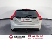 Usado Volvo V60 Momentum 163 CV (119 kW) 2012 Blanco Familiar