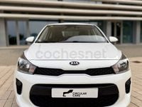 Usado Kia Rio 84 CV (61 kW) 2020 Blanco Berlina