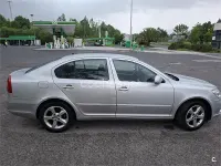 Usado Skoda Octavia Ambition 105 CV (77 kW) 2011 Gris / plata Berlina
