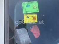 Usado Renault Clio II 90 CV (66 kW) 1999 Gris / plata Berlina