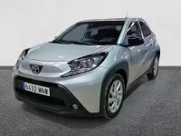 Usado Toyota Aygo X Play 72 CV (52 kW) 2024 SUV