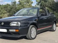 Usado VW Golf Cabriolet 75 CV (55 kW) 1996 Negro Descapotable