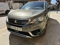 Usado Peugeot 5008 Allure 130 CV (95 kW) 2019 Gris / plata SUV