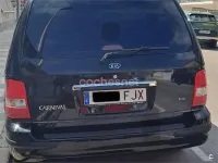 Usado Kia Carnival EX 144 CV (105 kW) 2006 Negro Monovolumen