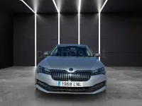 Usado Skoda Superb Style 218 CV (160 kW) 2021 Gris / plata Berlina