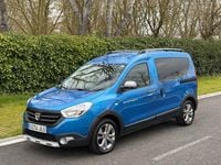 Usado Dacia Dokker Stepway 90 CV (66 kW) 2016 Azul Monovolumen