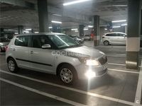 Usado Skoda Fabia Style 105 CV (77 kW) 2010 Gris / plata Berlina