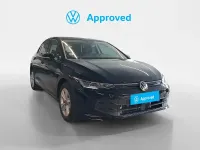 Usado VW Golf VIII Life 110 CV (80 kW) 2021 Negro Berlina