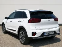 Usado Kia Niro 141 CV (103 kW) 2022 Blanco SUV