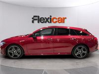 Usado Mercedes CLA200 Shooting Brake 150 CV (110 kW) 2021 Rojo Familiar
