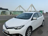 Usado Toyota Auris Active 116 CV (85 kW) 2015 Blanco Berlina