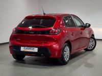 Usado Peugeot 208 Active 70 CV (51 kW) 2021 Rojo Utilitario