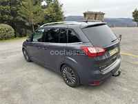 Usado Ford Grand C-Max Titanium 140 CV (102 kW) 2012 Violeta / lila Monovolumen