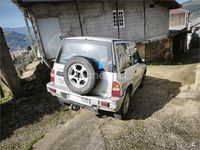 Begagnad Suzuki Vitara 90 HK (66 kW) 2004 Grå SUV