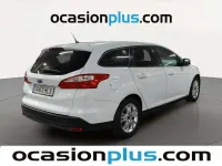 Usado Ford Focus Trend 125 CV (91 kW) 2012 Blanco Familiar
