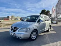 Usado SsangYong Rodius 165 CV (121 kW) 2006 Gris / plata Monovolumen