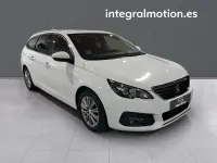 Usado Peugeot 308 SW Allure 130 CV (95 kW) 2021 Blanco Familiar